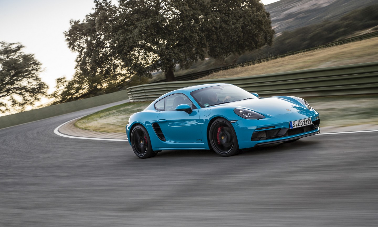 2019 Porsche 718 Cayman